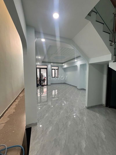 Nhà mới HXH Vũ Tùng,5x20,trệt,1lầu,4pn,4wc,kd đa ngành.