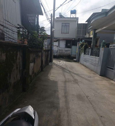 Bán đất tặng nhà