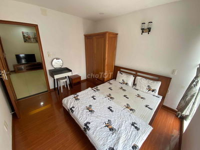 Căn hộ dịch vụ 2 phòng ngủ ngay sân bay