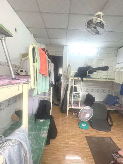 CHO THUÊ PHÒNG GIÁ BÌNH DÂN Ở 4 NGƯỜI GẦN TRƯỜNG SPKT THỦ ĐỨC