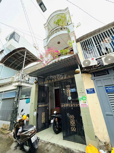 Nhà vị trí đẹp đường Thống Nhất, phường 11, Gò Vấp đúc kiên cố 3 tầng