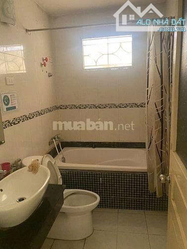 Mặt bằng đẹp trung tâm Hoàn Kiếm, 280m² thông sàn, 1 tầng riêng biệt