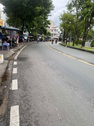 [QUẬN1] TRẦN QUANG KHẢI, MT HẺM RỘNG 81M2 4PN, 2WC.