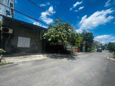 Đất thổ cư Bên Sông Đường 23 Phạm Văn Đồng 8x19m Sổ hồng Đường 12m