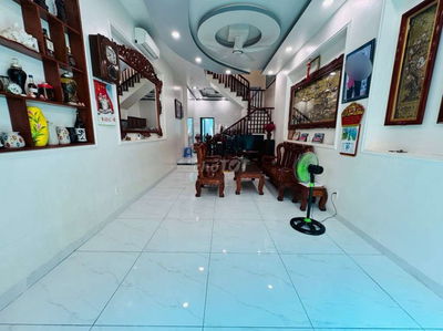 TÂN PHÚ -TRƯỜNG CHINH -GẦN GA METRO, SÂN BAY- GẦN 69M2 (4x17) - 3 TẦNG