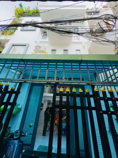 Bán  nhà 3 lầu mới vô ở liền âu dươmg lân p3 Q8