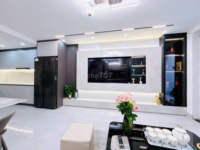 Bán nhà Hào Nam, lô góc, ngõ 3 gác thông, tặng nội thất, 42m2*5T.
