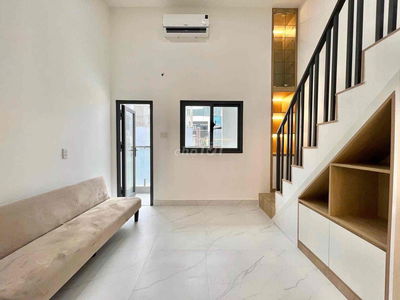 Căn hộ mới, gác cao 2m giá rẻ. Tiện đi Q1, Q2, trung tâm Tp, Hàng Sanh