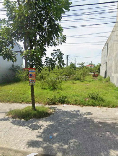 Càn bán Lô đất đẹp Nguyễn Lộ Trạch, cạnh chợ cống mới, sát ngã t