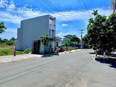 Sang Gấp Lô Đất Hơn 200m2 Ở Trung Tâm Tp. Phú Mỹ - Tp. HCM - SHR