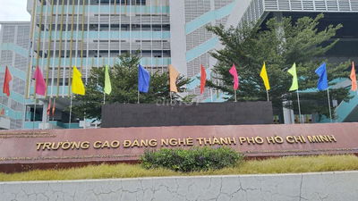 Bán nhà  gần Cao Đẳng Nghề Thủ Đức,Ô TÔ - KINH DOANH 56m2, chỉ 5 tỷ1