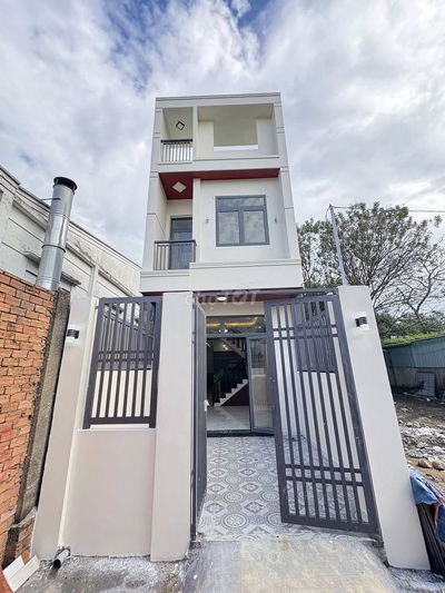 bán nhà gần làng đại học quốc gia tphcm , giáp KĐT bình nguyên