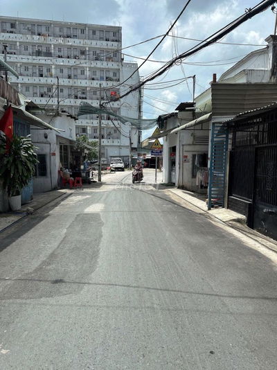 Bán Nhà 68M Giá Tốt 3,65 Tỷ Hẻm Oto 10M Lê Trọng Tấn, Gần Aeon TP KCN,