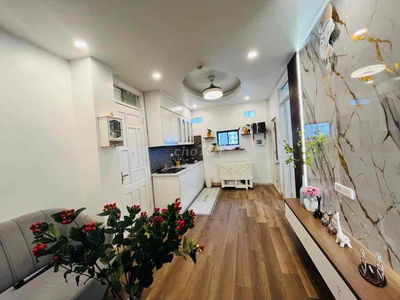 Mặt phố Vũ Tông phan 56m 2pn tặng nội thất