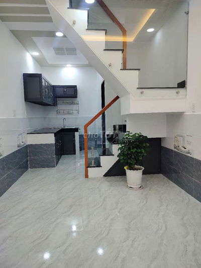 Cần bán nhà shc thạnh xuân 23