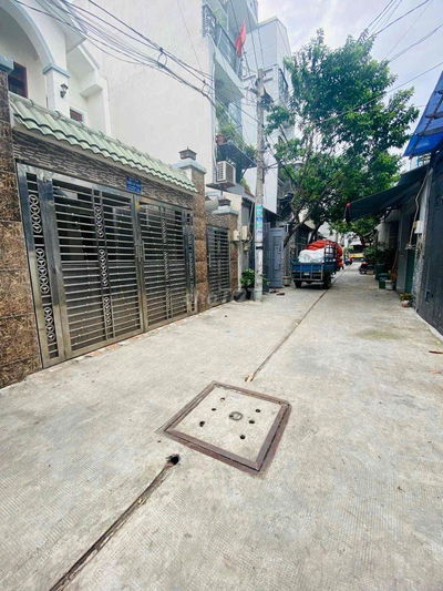 Phạm Đăng Giảng, Bình Tân, nhà 2 tầng, DT 8.3x13, nở hậu, giá 6.x tỷ