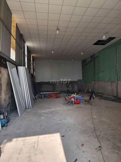 Cho thuê kho từ 120m2-150m2 giá 10-14tr gần XLHN, Tăng Nhơn Phú B