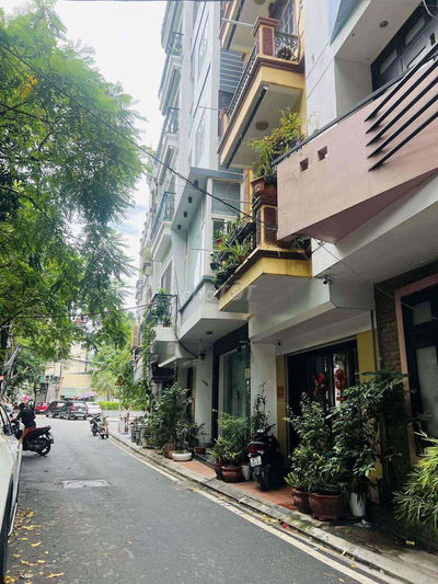 CHO THUÊ NGUYÊN CĂN 4 TẦNG 4 NGỦ MẶT ĐƯỜNG KINH DOANH