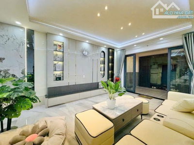 Bán căn đang cho thuê 16tr/ tháng ngay Phổ Quang, Phú Nhuận. Giá: 2 tỷ 810tr/62m2, sổriêng