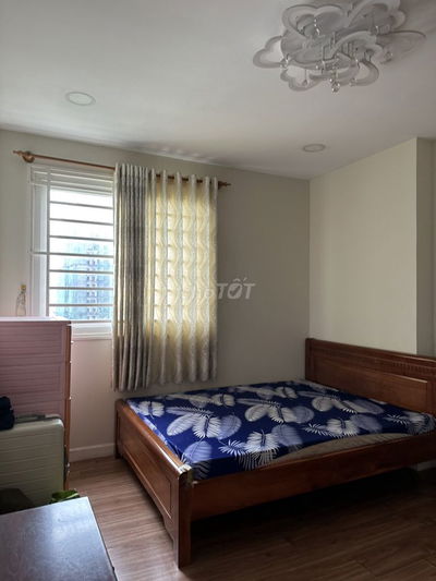 Cho thuê căn 2 phòng ngủ rộng 90 m2 mới như hình