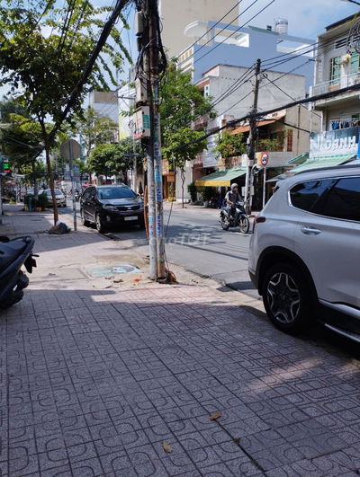 Ann share nguyên tầng 1 cho NVVP, độc thân giá tốt