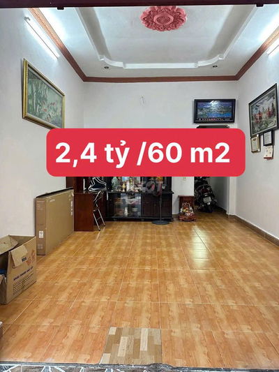 Nhà cấp 4 lửng gần BV Thủ Đức 2,4 tỷ /60 m2 hẻm xe hơi thông
