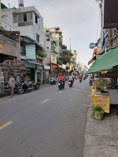 Bán nhà 2MT Nguyễn Thượng Hiền Q3 dt: 3.4m x 9m 2 lầu giá 6 tỷ 8.