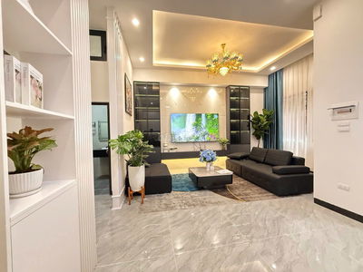 BÁN NHÀ ĐẸP, Ở NGAY, GẦN PHỐ CHÍNH KINH 44M, MẶT TIỀN 6M GIÁ 12.6 TỶ.