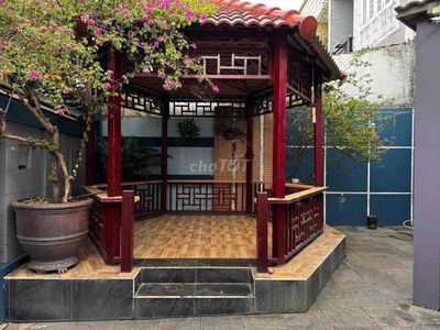cần cho thuê biệt thự sân vườn