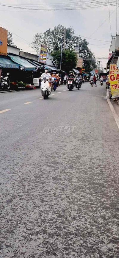 Lô đất mặt tiền đường 6 m gần chợ Đức Lợi Bình Chuẩn Thuận An BD củ