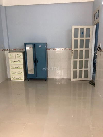 Phòng tại đg Ng. Hữu Cảnh, 30m, 4tr, giờ giấc tự do, an ninh, yên tĩnh