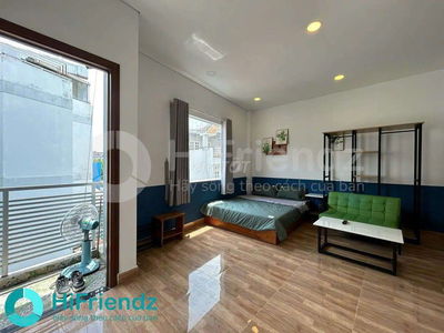 Studio Ban Công 40m2 Full Nội Thất Thang Máy Gần Hồ Con Rùa Quận 3