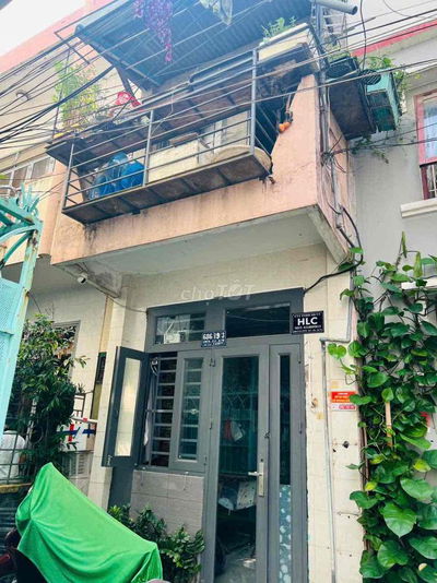 Nhà hẻm 686