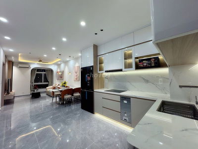Cần bán nhanh căn hộ Sky Garden, nhà đẹp, mới 100%, giá rẻ
