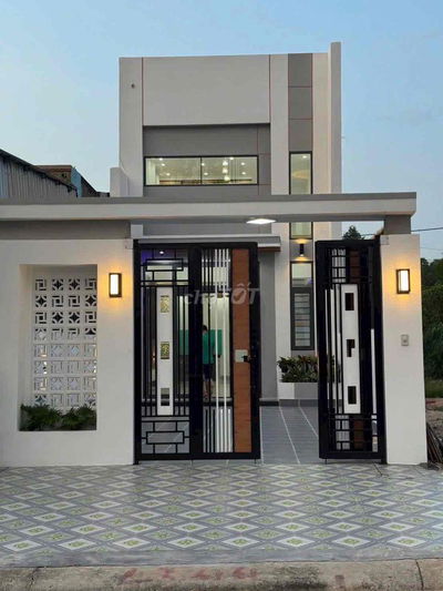 🏘NHÀ NGỘP BANK Giá 950triệu Nhà 1 sẹc đường Cây Bàng