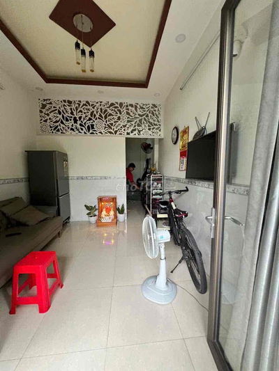 Nhà đẹp trệt 2 lầu sân thượng, sổ đẹp vuông vức, Giá 5.5 tỷ