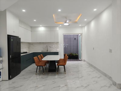 🏡 BÁN NHÀ PHỐ MỚI XÂY – 1 TRỆT 2 LẦU, ĐƯỜNG 14M, VỈA HÈ 4M