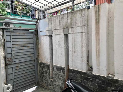 Phòng tầng trệt Khu vực chợ Cây Quéo - Hoàng Hoa Thám