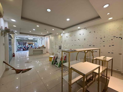 Mặt bằng kinh doanh mặt tiền Phan Đăng Lưu 50m2 Có Vỉa hè rộng