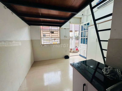CHO THUÊ PHÒNG BAN CÔNG HVHK - NHÀ GA T3 - ETOWN - CỘNG HOÀ