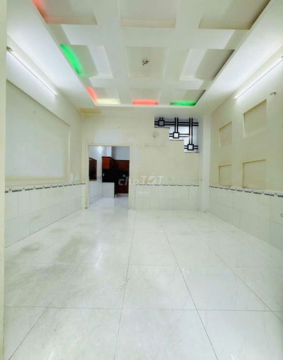 Bán nhà Bông Sao, P.5, Q.8, DT: 4,4 X 9m, hai lầu, giá 5 tỷ 38.