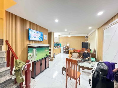 BÁN NHÀ CẦU GIẤY - 44M2 x 4 TẦNG - LÔ GÓC 2 MẶT THOÁNG - SỔ NỞ HẬU