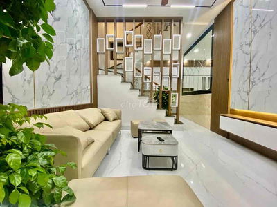 nhà phố Trần Khát Chân, Hai Bà Trưng, DT 39m2 x 5 tầng, MT 4m