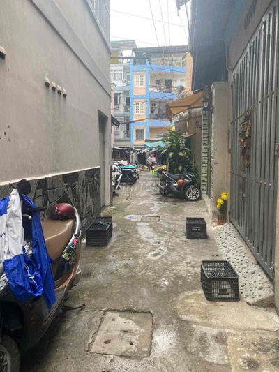 cần bán nhà chợ Nguyễn Đình Chiểu p4 Phú Nhuận - nhà nhỏ gia đình nhỏ