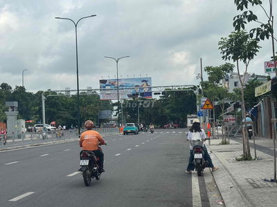 Cần tiền bán nhà