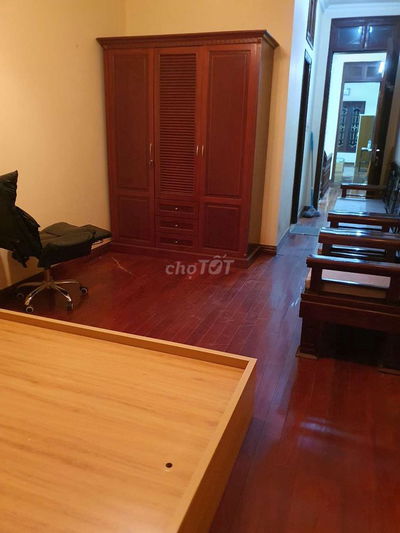Phòng khép kín ngõ ô tô Giảng Võ  Đống Đa