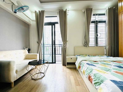 Phòng full nội thất Ban công Yên Thế Tân Bình gần Sân Bay, Phú Nhuận