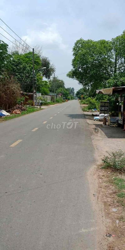 nhà mặt tiền bến súc gần trường học chợ