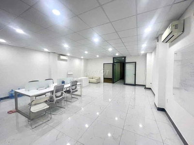 Cho thuê văn phòng KĐT Vạn Phúc, dt 7x20m mặt tiền Nguyễn Thị Nhung