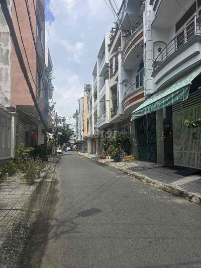 GÒ DẦU- XE HƠI ĐẬU CỬA-55m2-2 TẦNG-3 P.Ngủ-6 tỉ